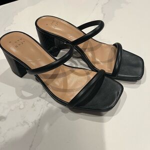 Target Black Snakeskin Heels Size 5.5